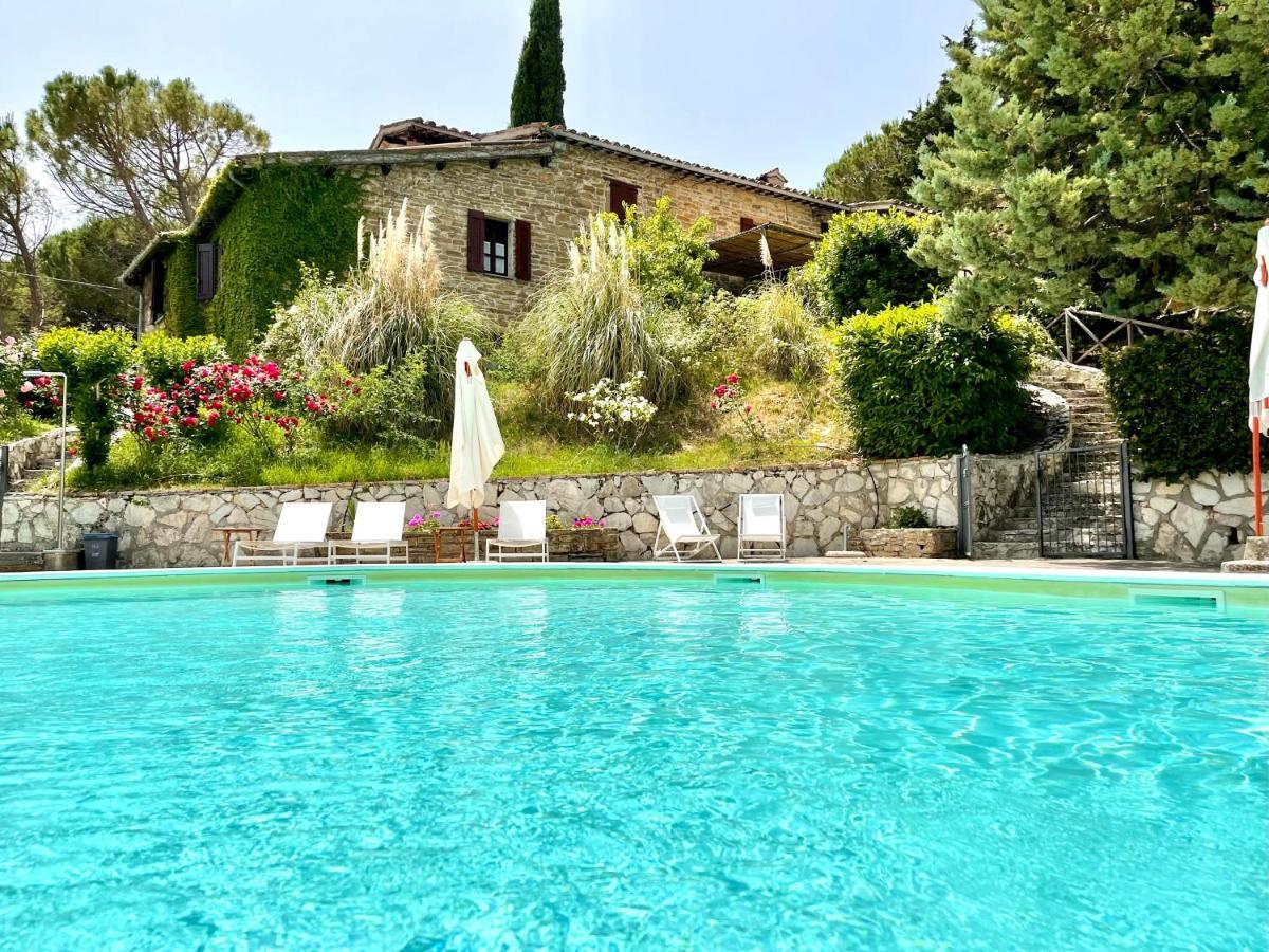 La Panoramica Gubbio - Maison De Charme - Casette E Appartamenti Self Catering Per Vacanze Meravigliose! 외부 사진
